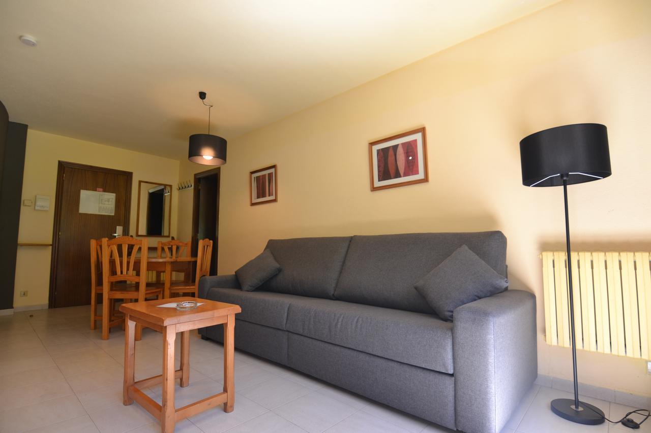 Apartamentos Turisticos Poblado Аринсал Экстерьер фото