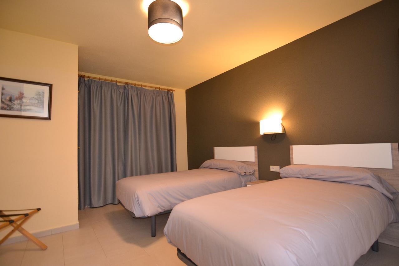 Apartamentos Turisticos Poblado Аринсал Экстерьер фото
