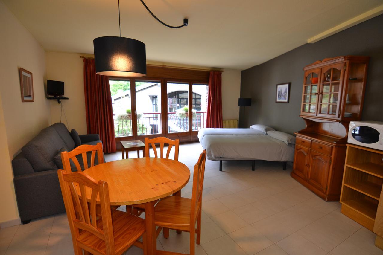 Apartamentos Turisticos Poblado Аринсал Экстерьер фото